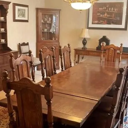 Exceptional Unique 5 Bedroom Manor House *